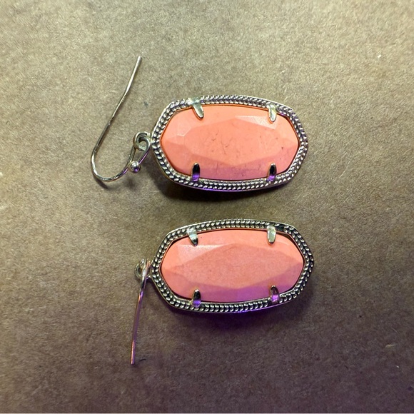 Kendra Scott Chic Silver and Coral Necklace + Matching Earrings - Picture 3 of 8